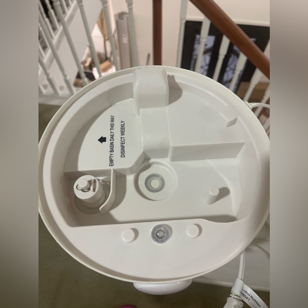 Humidifier - Picture 2 of 10